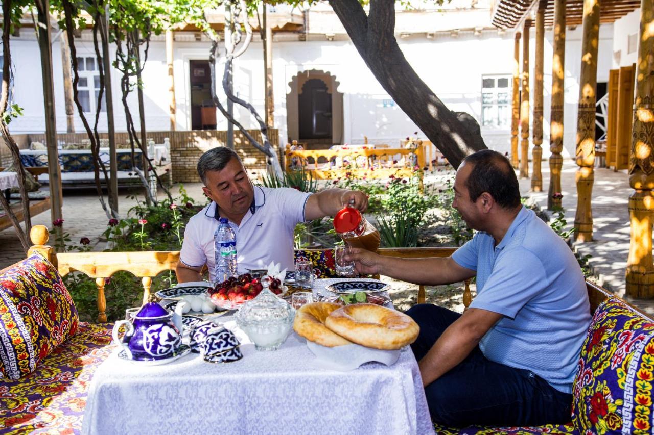 Hovli Poyon Hotel Buchara Exteriör bild