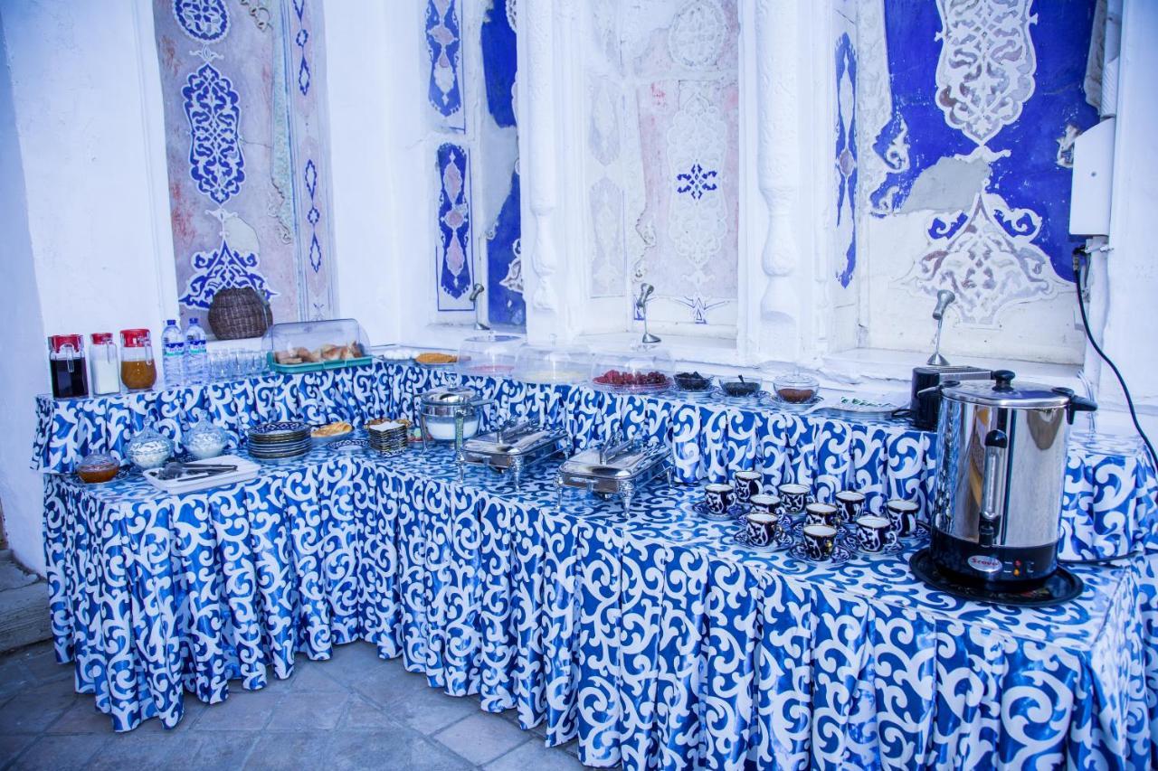 Hovli Poyon Hotel Buchara Exteriör bild