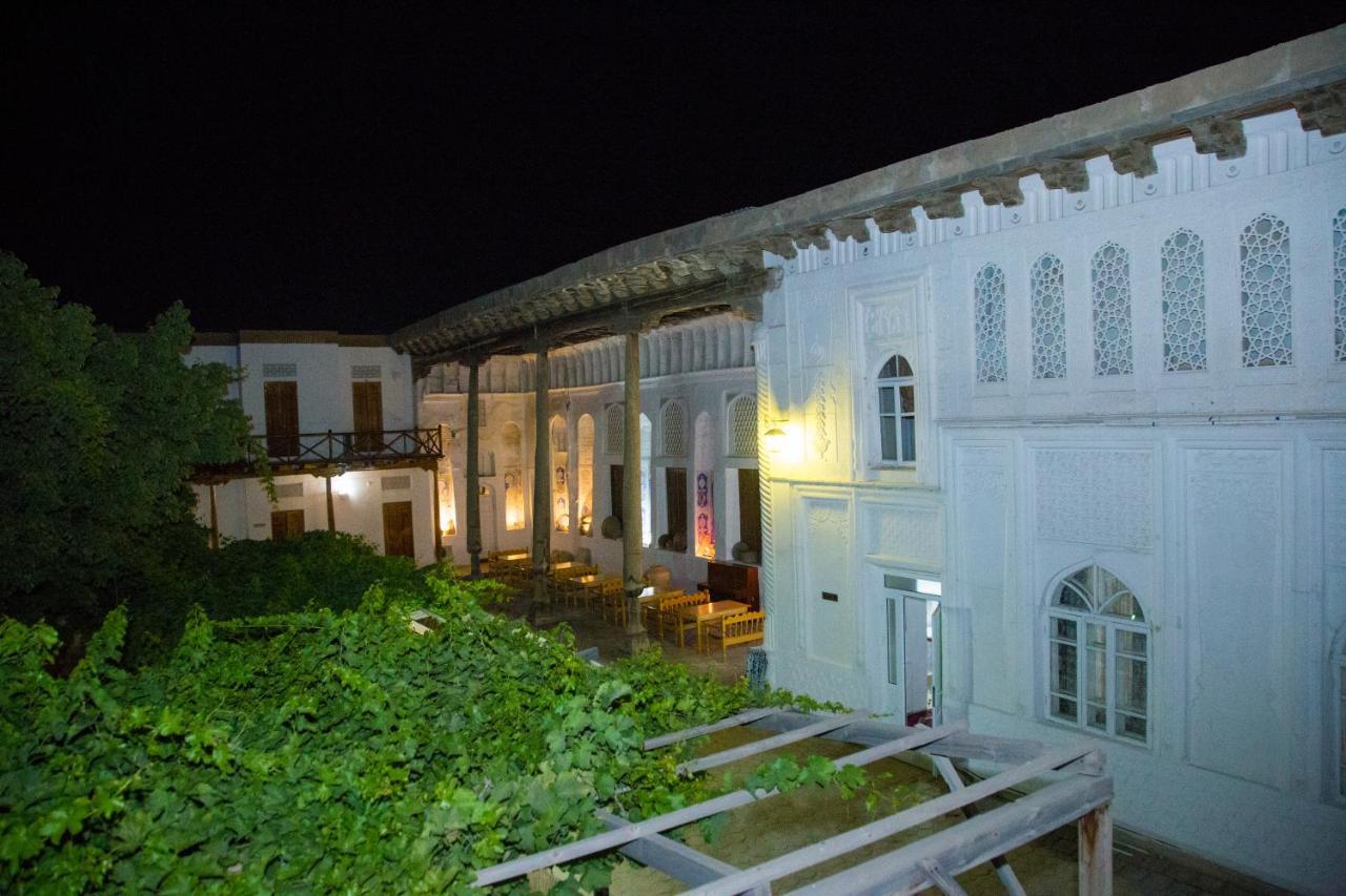 Hovli Poyon Hotel Buchara Exteriör bild