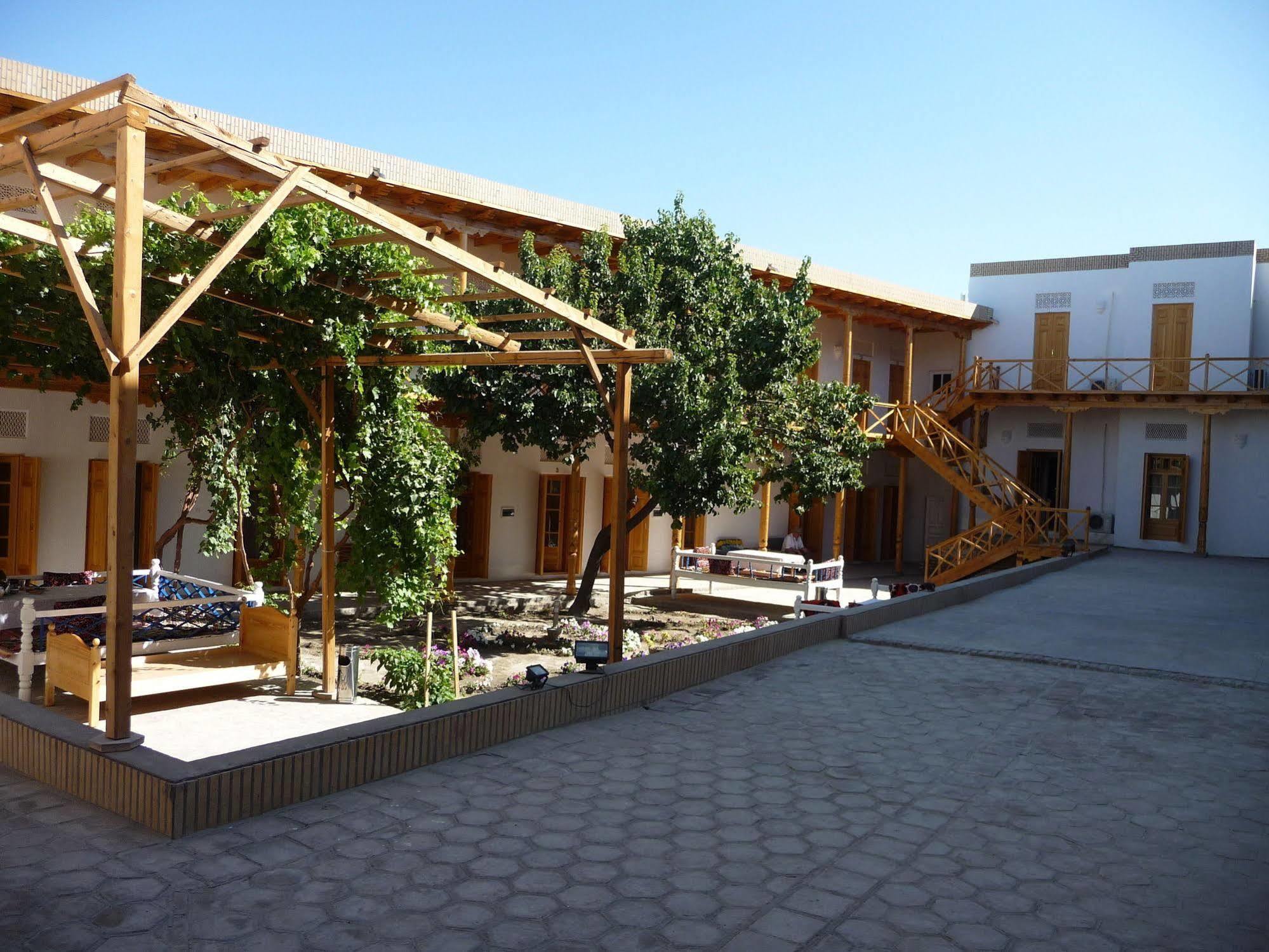 Hovli Poyon Hotel Buchara Exteriör bild