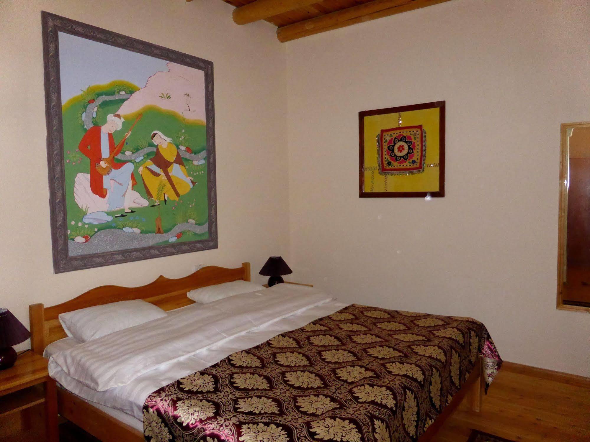 Hovli Poyon Hotel Buchara Exteriör bild