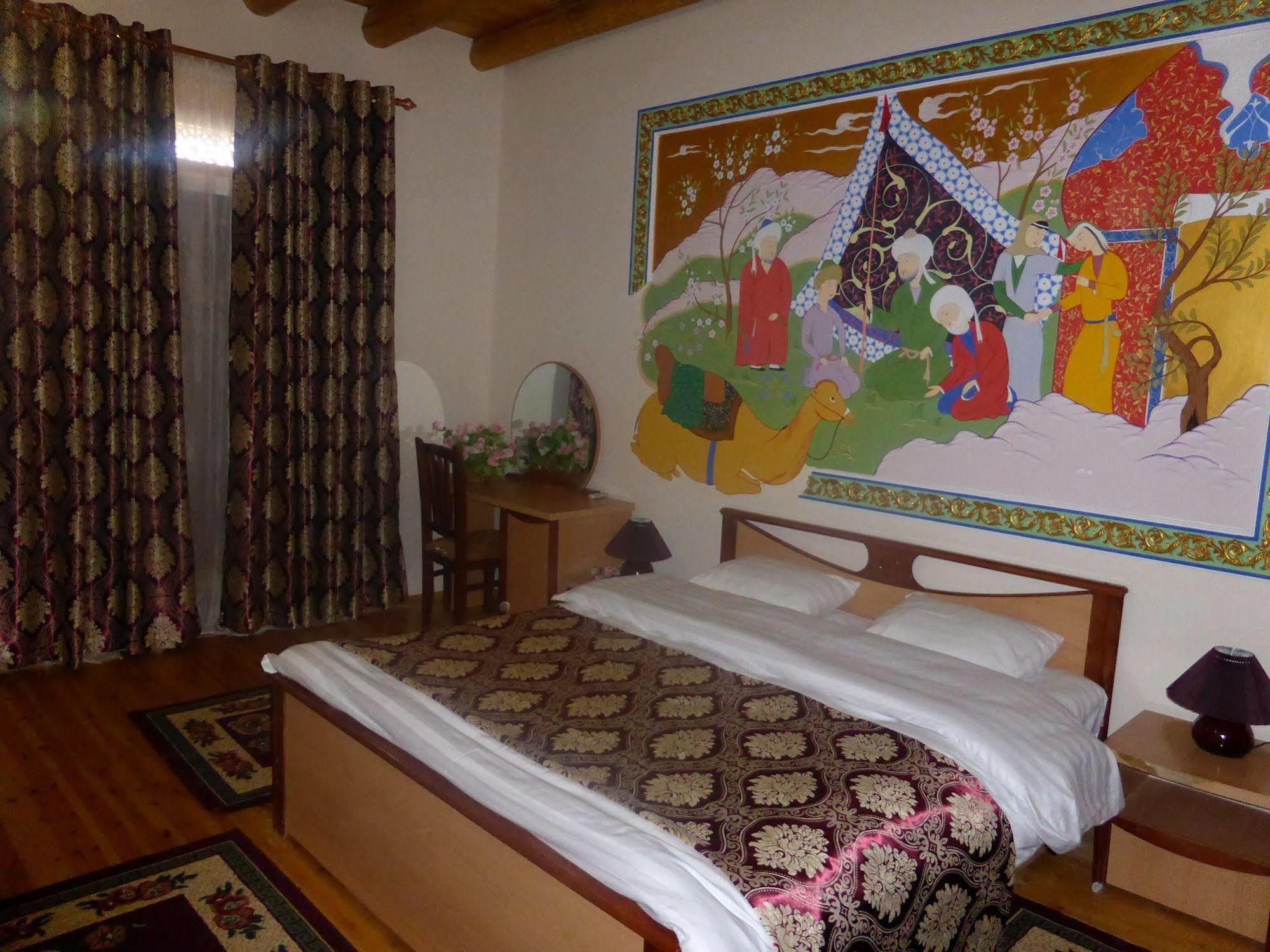 Hovli Poyon Hotel Buchara Exteriör bild